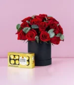 Arreglo de rosas rojas en caja + chocolates