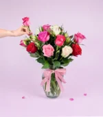 Florero de 15 rosas variadas - Imagen 2